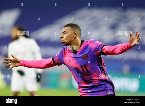 Kylian Mbappe Lyon Hi Res Stock Photography And Images Alamy