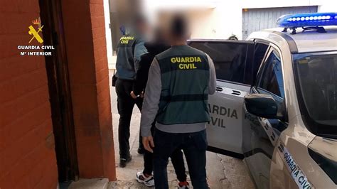 Detenido por apuñalar a un joven que intentó mediar en una discusión en