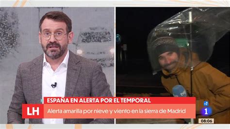 El Embarazoso Instante De Un Reportero De Tve Ojo A Lo Que Llega A