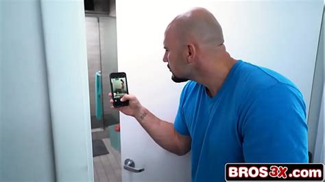 Busty Shower Search XVIDEOS