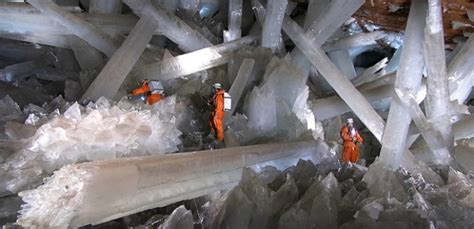 The World's Largest Crystals: Mexico's Cave of the Giant Crystals