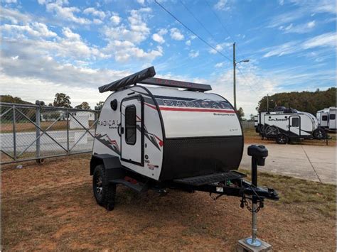 New Braxton Creek Bushwhacker Hd Radical Travel Trailer At