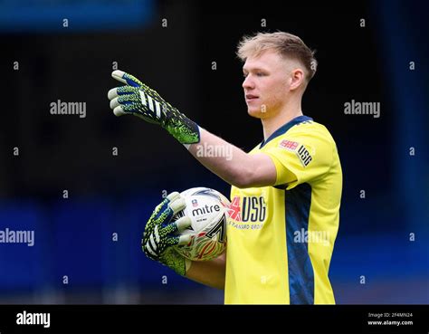 Aaron Ramsdale Hi Res Stock Photography And Images Alamy