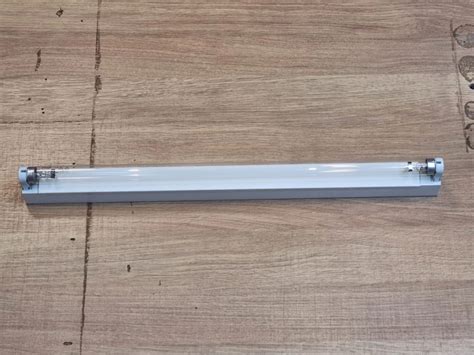 PHILIPS TLD TUV 15W T8 45CM C/w FITTING, BALLAST, HOLDER, 3M CABLE ...