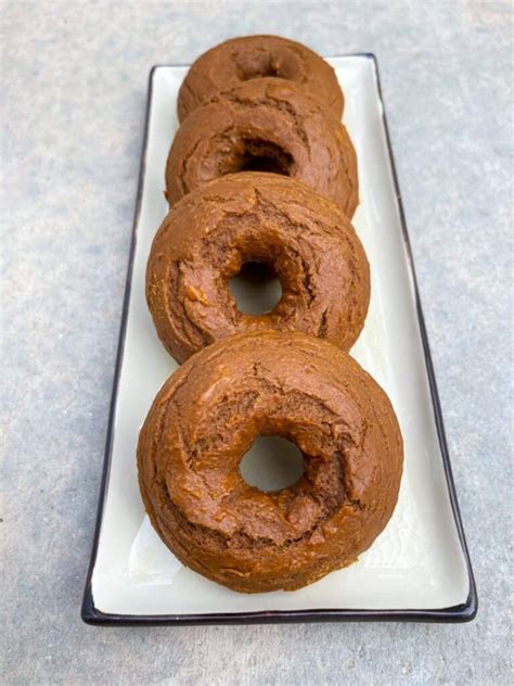 3-Ingredient Baked Pumpkin Spice Latte Donuts (Cake Mix ...