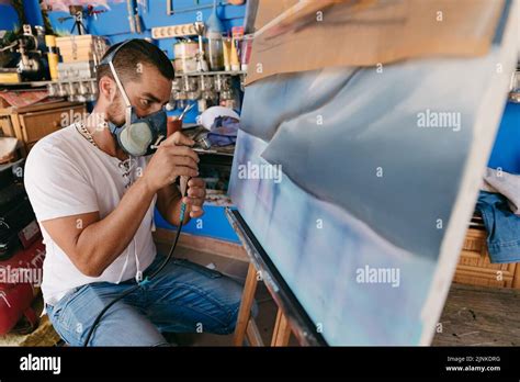 artist airbrush airbrushpistole artists airbrushs stock photo alamy