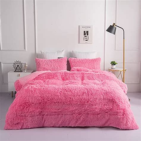 Add a Touch of Glam with a Pink Faux Fur Comforter Set