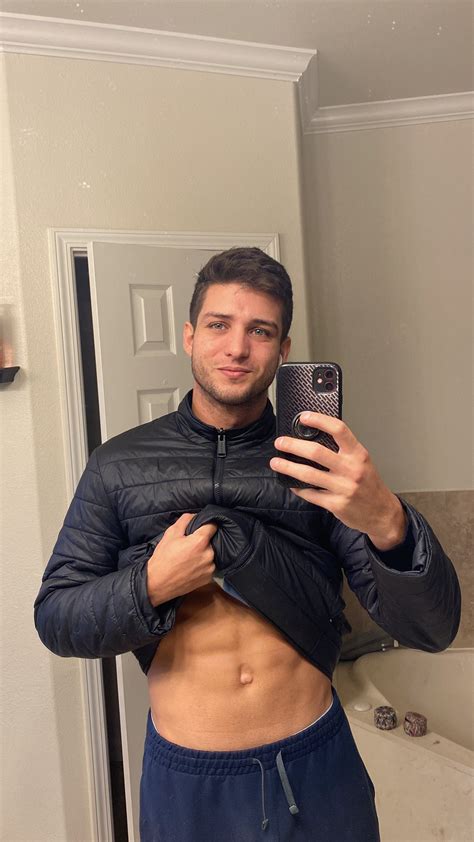 Tw Pornstars Elliot Finn Twitter Its Cold Outside 🥶 349 Pm 13