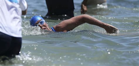 Diana Nyad Completes Record Setting Cuba To Florida Swim In 53 Hours