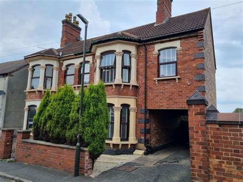 Bed Semi Detached House For Sale In Regent Street Church Gresley