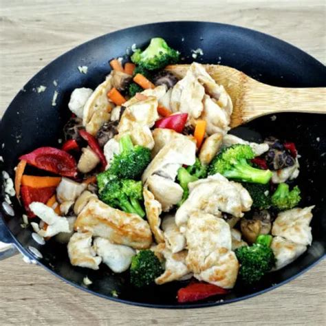 Ginger Chicken Stir Fry Quick And Easy Minute Recipe