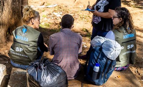 Prefeitura Ter Ajuda De Ex Moradores De Rua Para Retirar Sem Teto