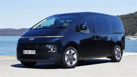 Topgear Hyundai Staria Spaceship Styled Mpv Tested Review