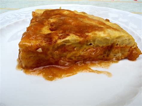 Tortilla De Patatas Guisada Con Salsa Olor A Hierbabuena