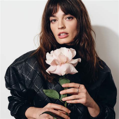 Sao phim Sex Education có gương mặt đẹp như thiên thần