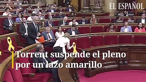 Ciudadanos Quita Lazos Amarillos Del Parlament Y Torrent Suspende El