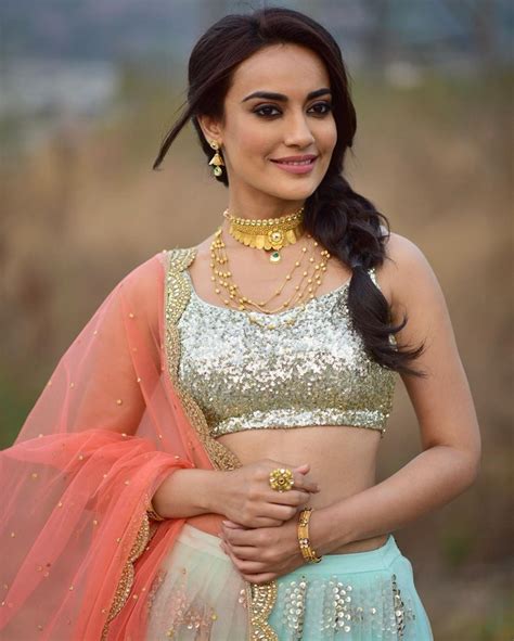 Ravishing Saree Looks Of The Beautiful Naagins Actress Surbhi Jyoti