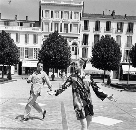 Gene Kelly and Françoise Dorléac on the set of Les Demoiselles de ...