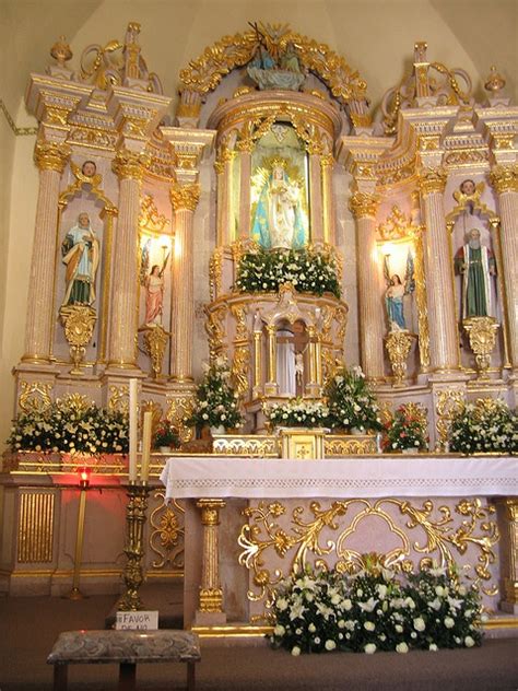 70 best Church altars images on Pinterest | Catholic churches, Altar ...