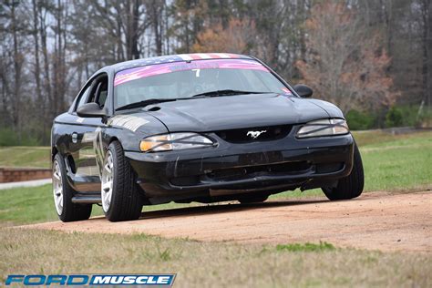 Building A Tire-Killing Drift ’Stang Doesn’t Have To Break The Bank