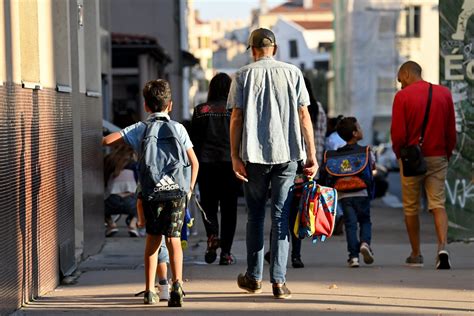 Saint Étienne Cantines scolaires les tarifs naugmenteront pas