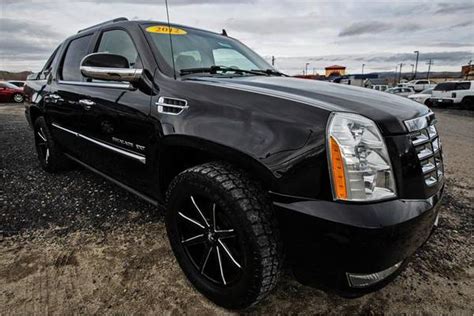 Used 2013 Cadillac Escalade EXT for Sale Near Me - Pg. 2 | Edmunds