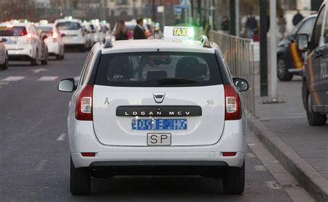 Dos J Venes Agreden Y Roban El Tel Fono M Vil A Un Taxista En Abastos