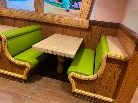 Photos Video Full Tour Of Toadstool Cafe At Super Nintendo World In