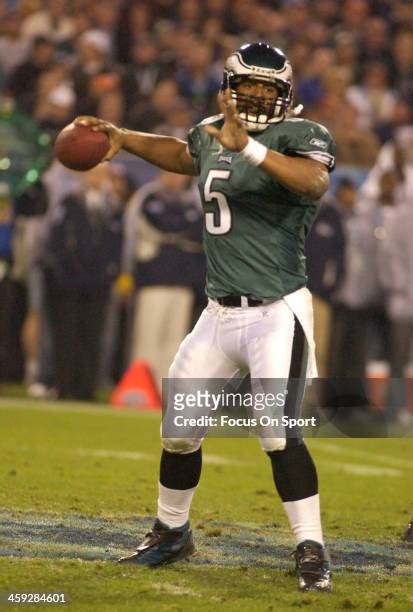 407 Mcnabb Super Bowl Stock Photos, High-Res Pictures, and Images ...