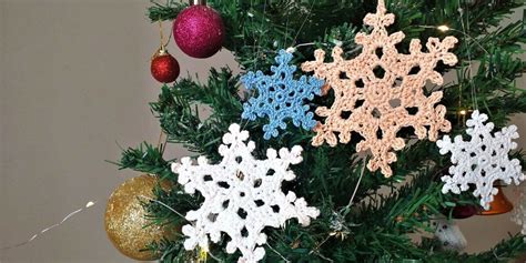 Crochet Snowflake Pattern - Easy and So Chic!