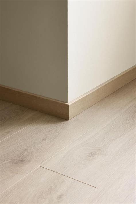 Berryalloc Ocean V Bloom Sand Natural Ac Water Resistant Laminate