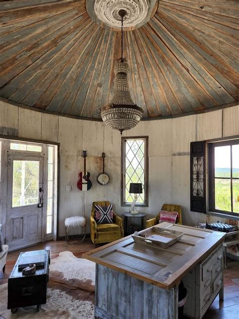 Tiny House Living Room with Table and Chairs