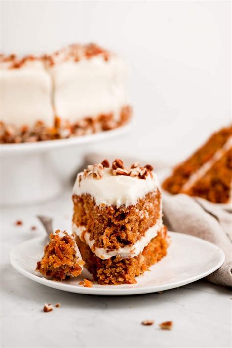 Incredibly Moist And Easy Carrot Cake Garnish And Glaze