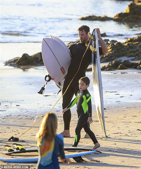 Byron Babe Chris Hemsworth Flaunts His Bulging Muscles As He Strips