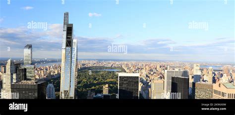 Aerial view of Central Park and New York City skyline late afternoon ...