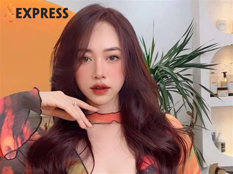 Hot girl Thu Hằng là ai Info người đẹp cổ vũ cho đội Úc xinh điên đảo