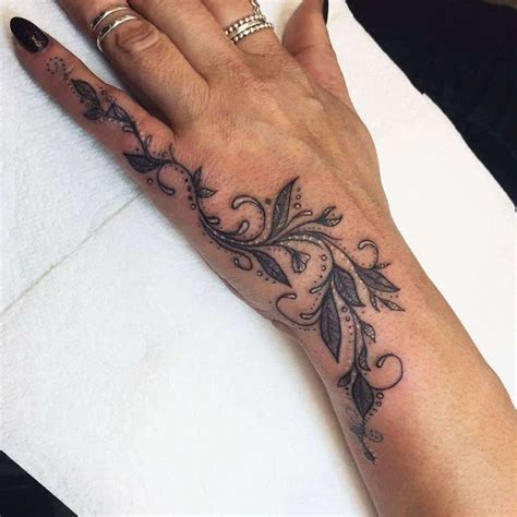 Stunning Hand Tattoos For Women Hand And Finger Tattoos Hand