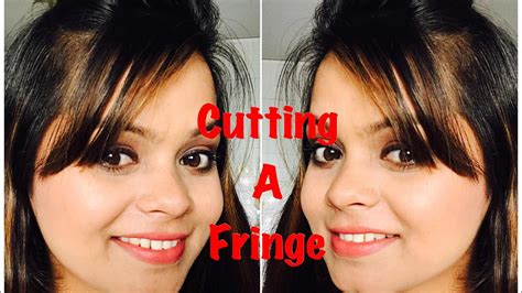 2minutes Fringe Cut How To Cut Bangs Cutting My Own Fringe Youtube