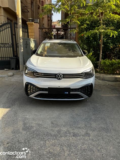 VOLKSWAGEN ID 6 CROZZ PRO 2024 فولكس فاجن جديدة للبيع كونتكت كارز