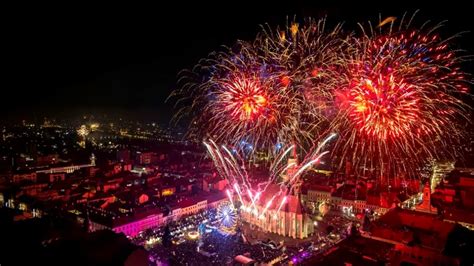 Ora Ul Din Rom Nia Care Renun La Focurile De Artificii Form De