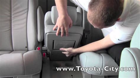 Toyota Sienna 2nd Row Middle Seat Removal