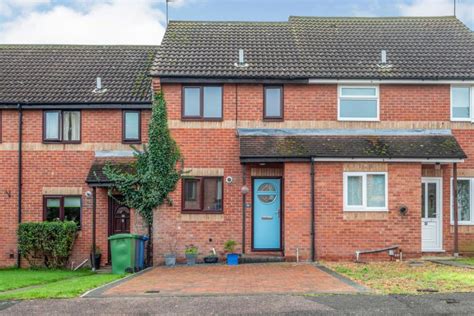 2 Bedroom Terraced House For Sale In The Spinney Bar Hill Cambridge