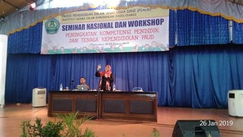 SEMINAR NASIONAL DAN WORKSHOP PENINGKATAN KOMPETENSI PENDIDIK DAN