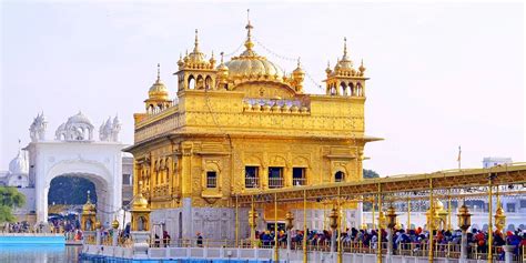 Harmandir Sahib Golden Temple Amritsar Punjab India India Bites