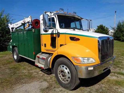 PETERBILT 335 MECHANICS SERVICE CRANE TRUCK (2005) : Utility / Service ...