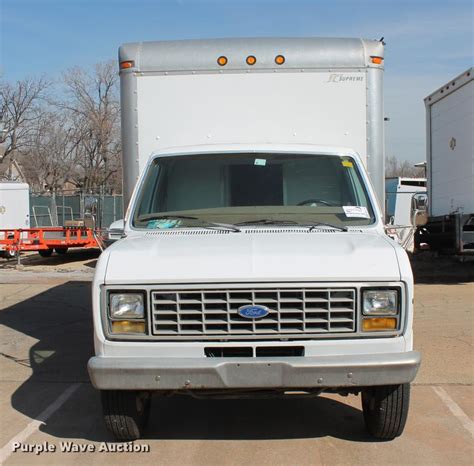 Ford Truck 1990 Ford Econoline 350 Truck