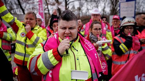 Öffentlicher Dienst Tarifstreit um öffentlichen Dienst Gewerkschaften