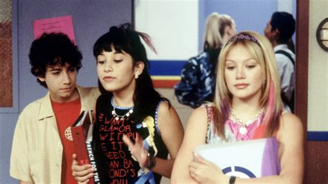 Hilary Duff Suggested "Lizzie McGuire" Reboot May Get Same Treatment as ...