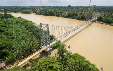 3 Jembatan Gantung Di Jawa Timur Selesai Dibangun