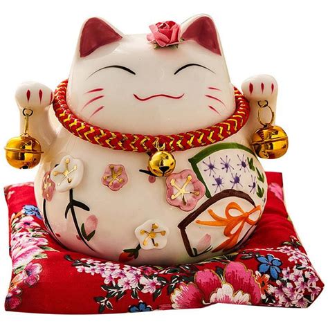 Lucky Cat Statue - Bring Wealth and Prosperity